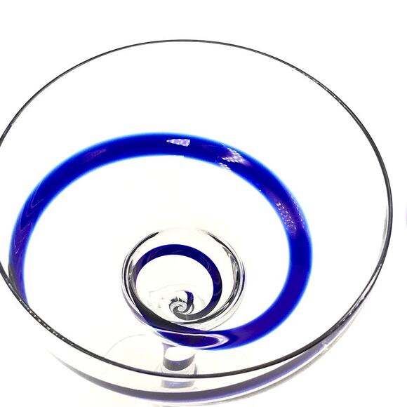 Vintage Pier 1 Blue Swirl Margarita Glasses Set of 2- Size 7" Tall x 5" Diameter - Picture 6 of 12